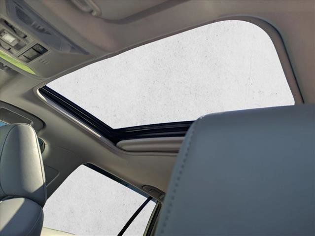 Used 2019 Toyota RAV4 Limited AWD/4WD image 16