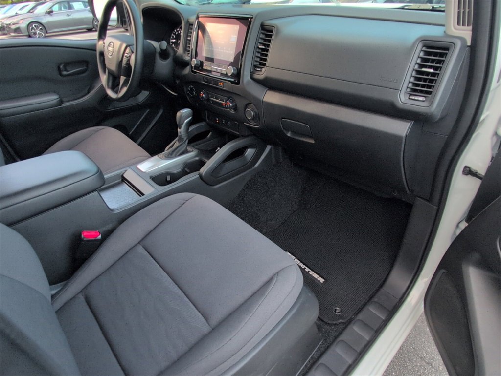 Used 2024 Nissan Frontier S w/ Technology Package image 12