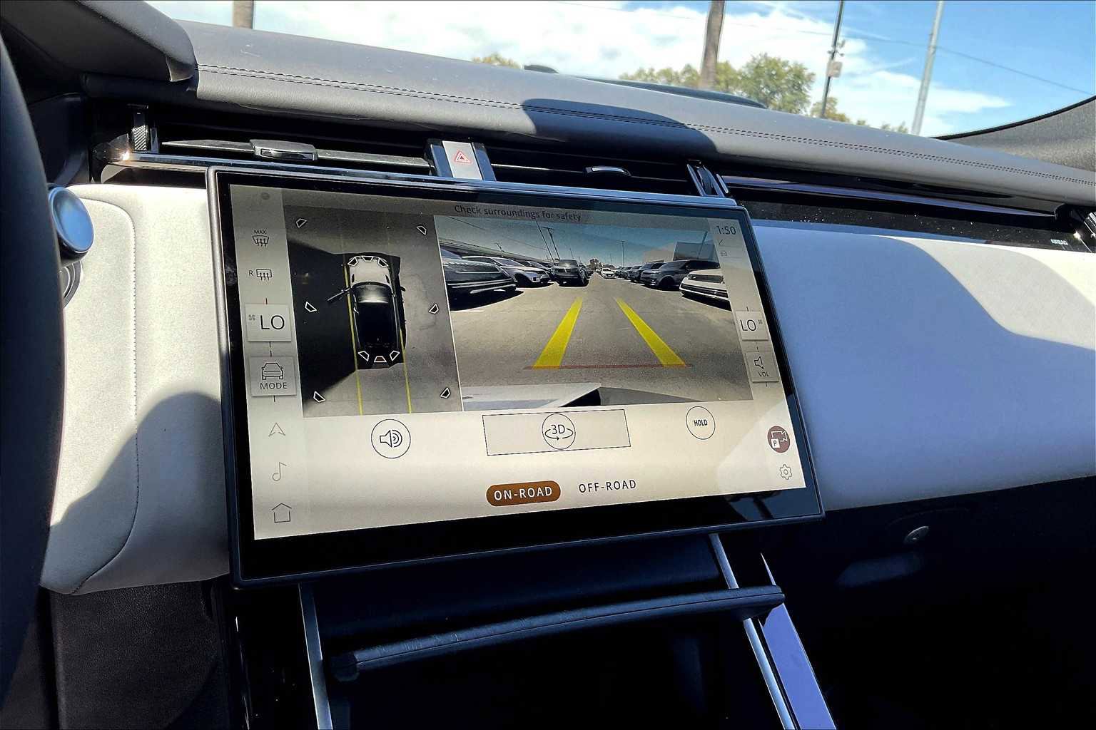 New 2026 Land Rover Range Rover Velar Dynamic SE image 20