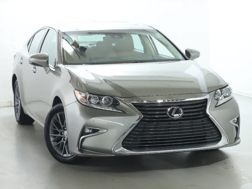 Used 2018 Lexus ES 350 w/ Premier Package FWD image 2