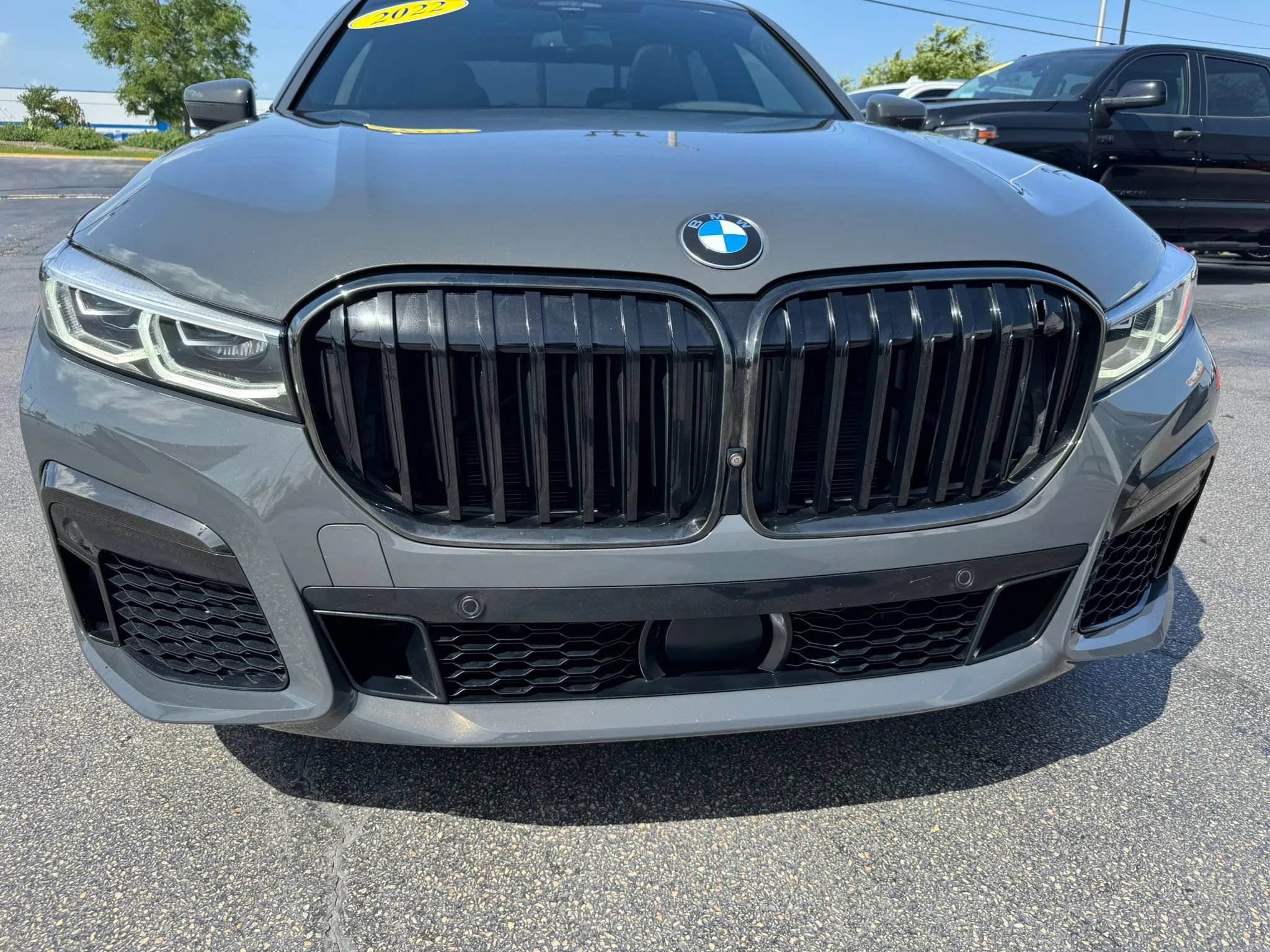 Used 2022 BMW 750i xDrive w/ Executive Package AWD/4WD image 12