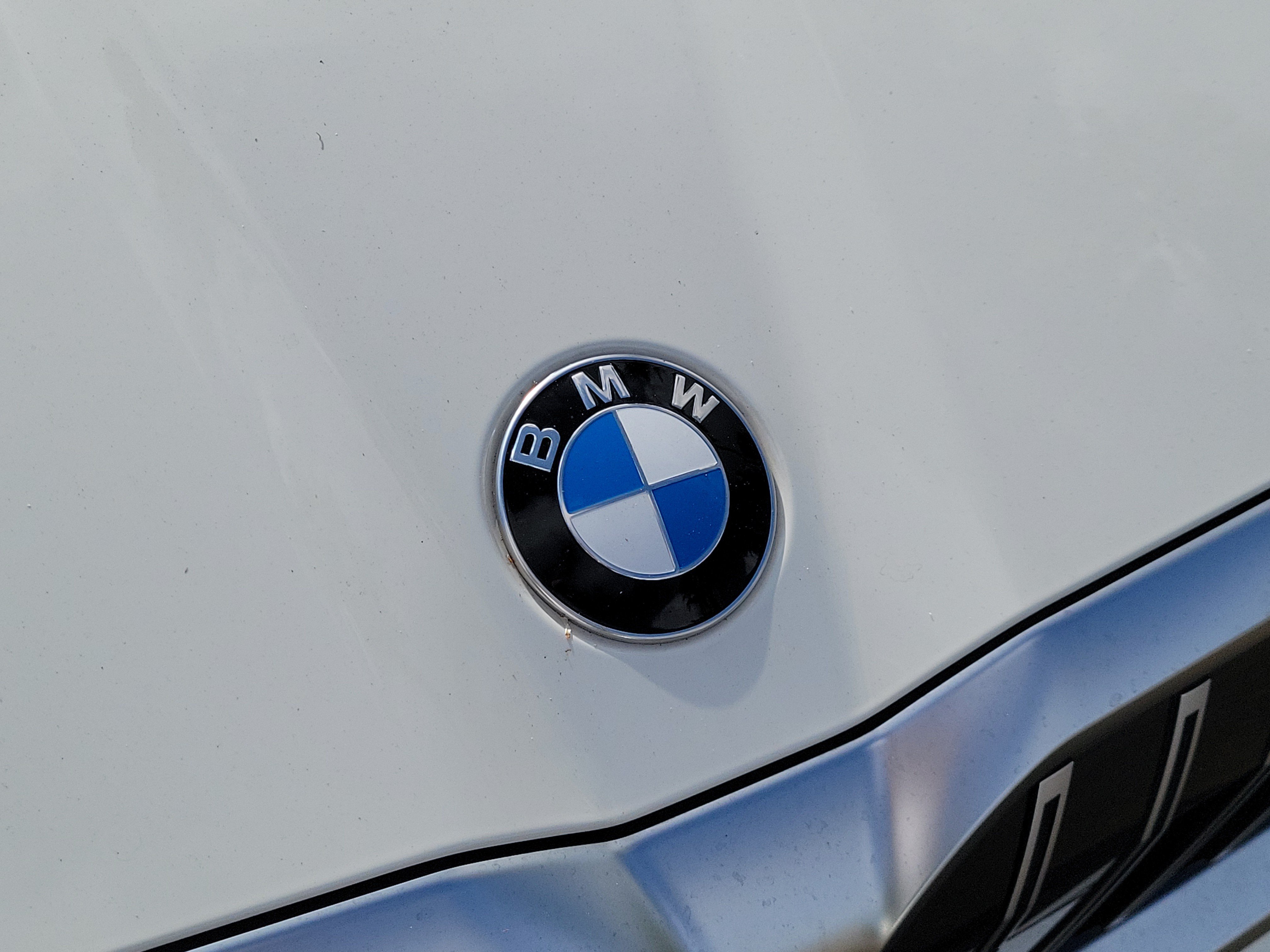 Used 2024 BMW 530i w/ Convenience Package RWD image 5