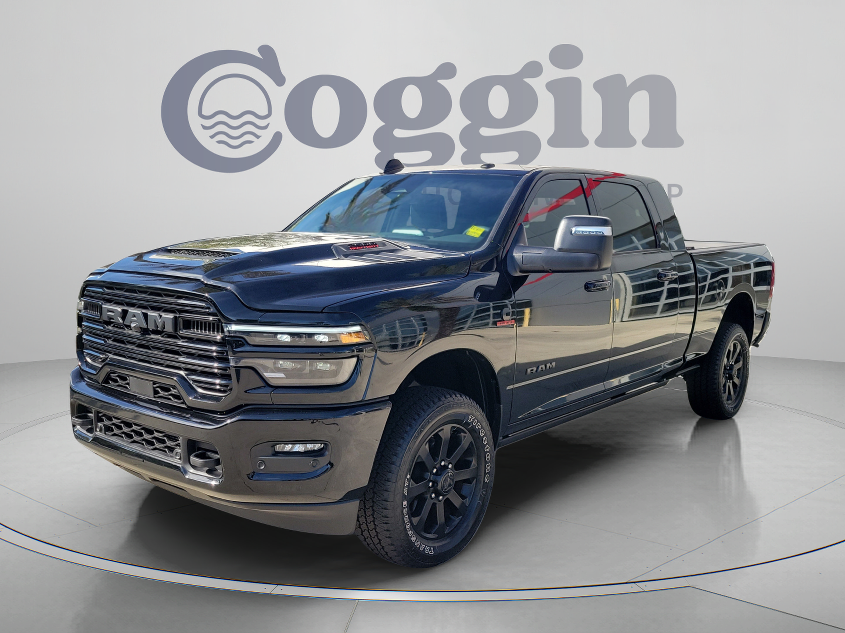 Used 2025 RAM 2500 Laramie AWD/4WD image 1