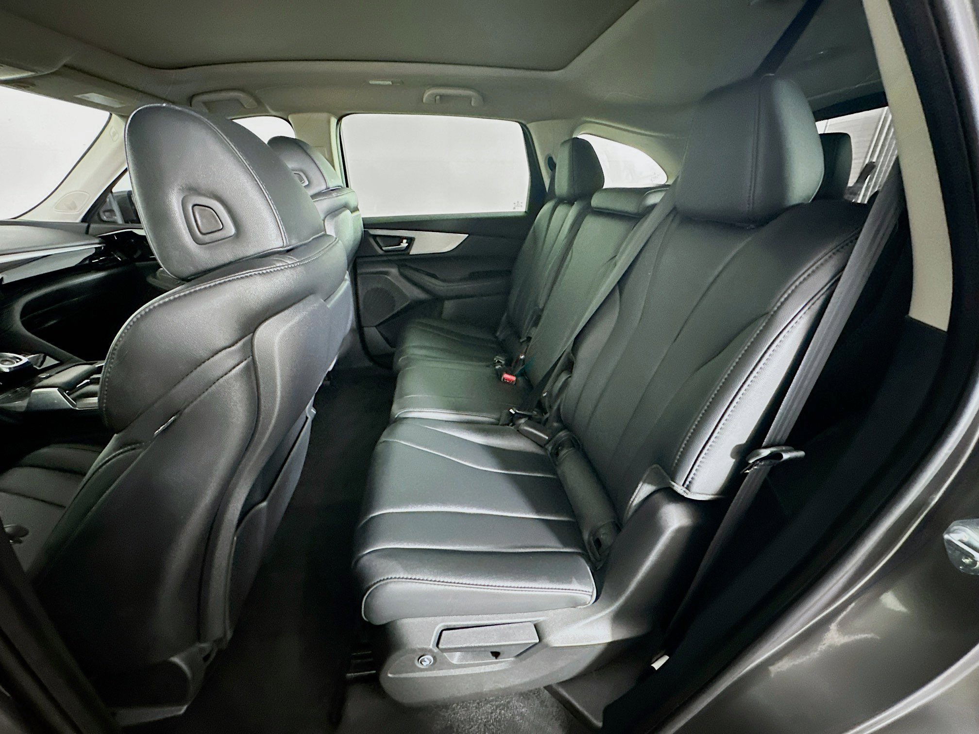 Used 2024 Acura MDX FWD image 29