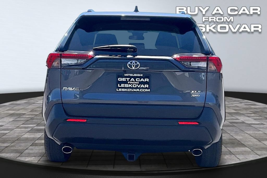 Used 2024 Toyota RAV4 XLE AWD/4WD image 4