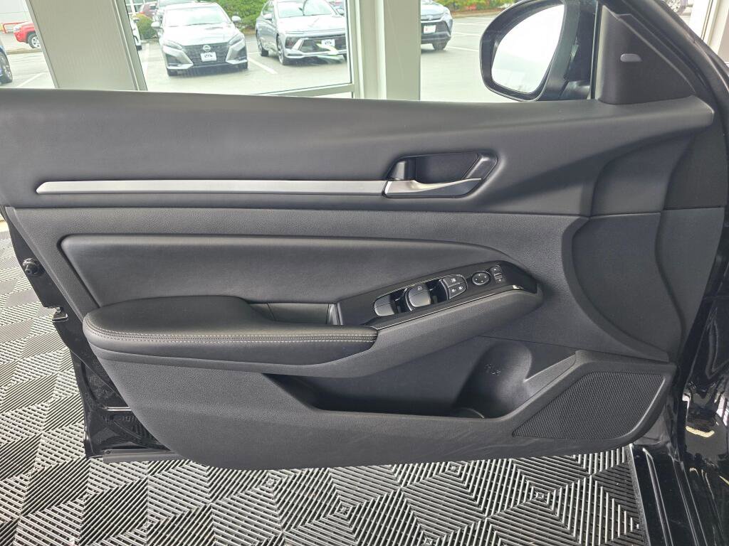 Used 2023 Nissan Altima 2.5 SV image 20