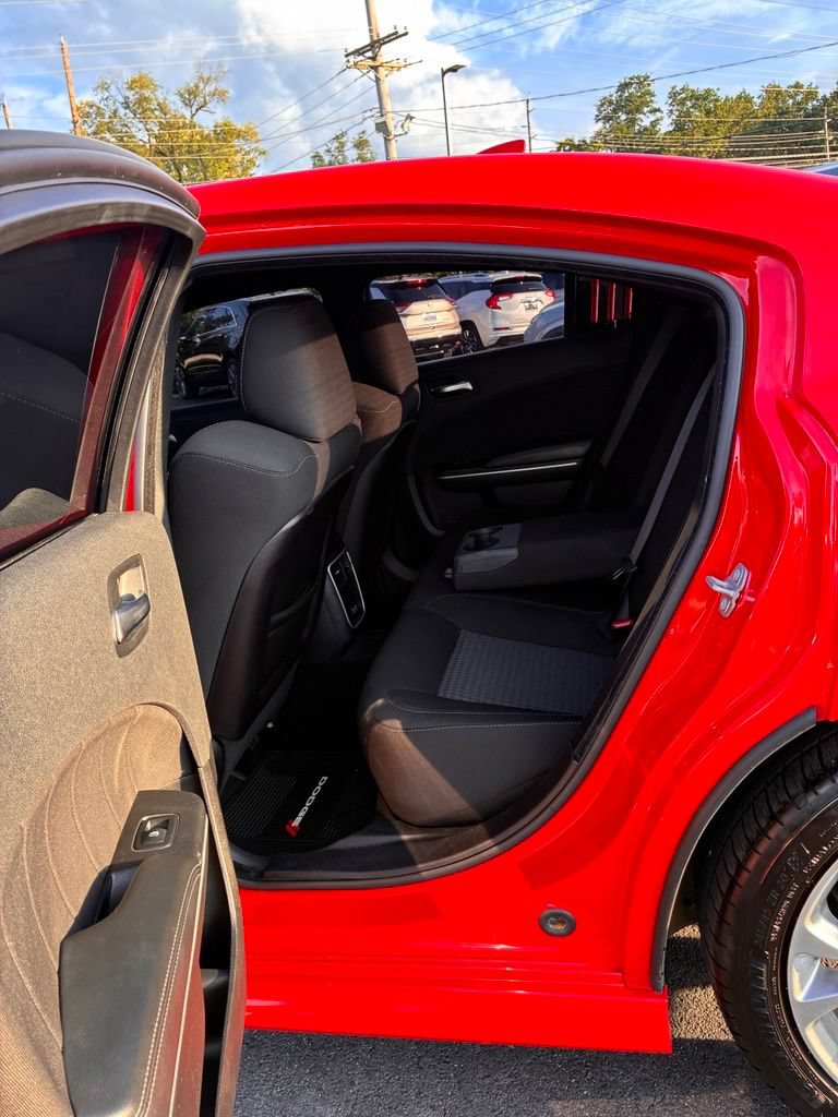 Used 2021 Dodge Charger R/T RWD image 31