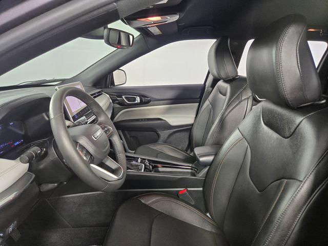Used 2024 Jeep Compass Limited w/ Elite Group AWD/4WD image 14
