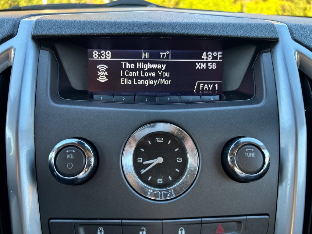 Used 2011 Cadillac SRX Luxury FWD image 25