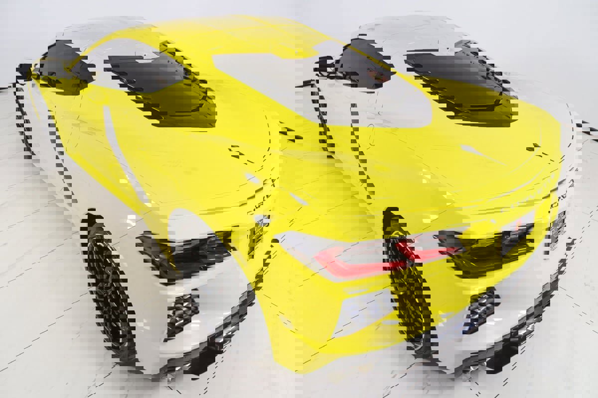 Used 2025 Chevrolet Corvette Stingray Premium Cpe w/ Stealth Interior Trim Package image 35