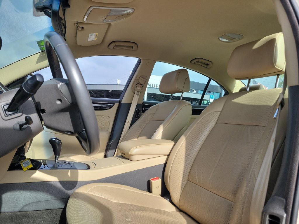 Used 2010 Hyundai Genesis 3.8 RWD image 21