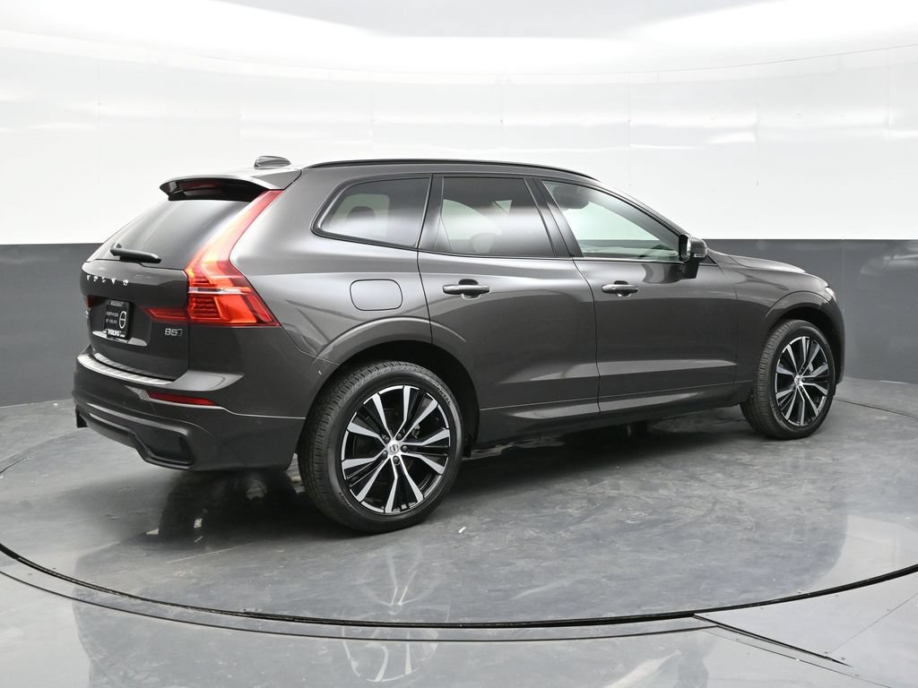 Used 2024 Volvo XC60 B5 Plus w/ Protection Package Premier AWD/4WD image 7