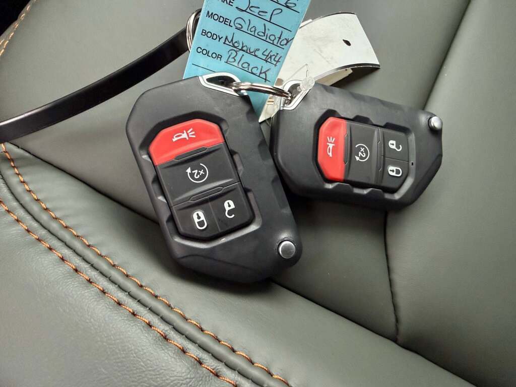 New 2026 Jeep Gladiator Mojave image 32