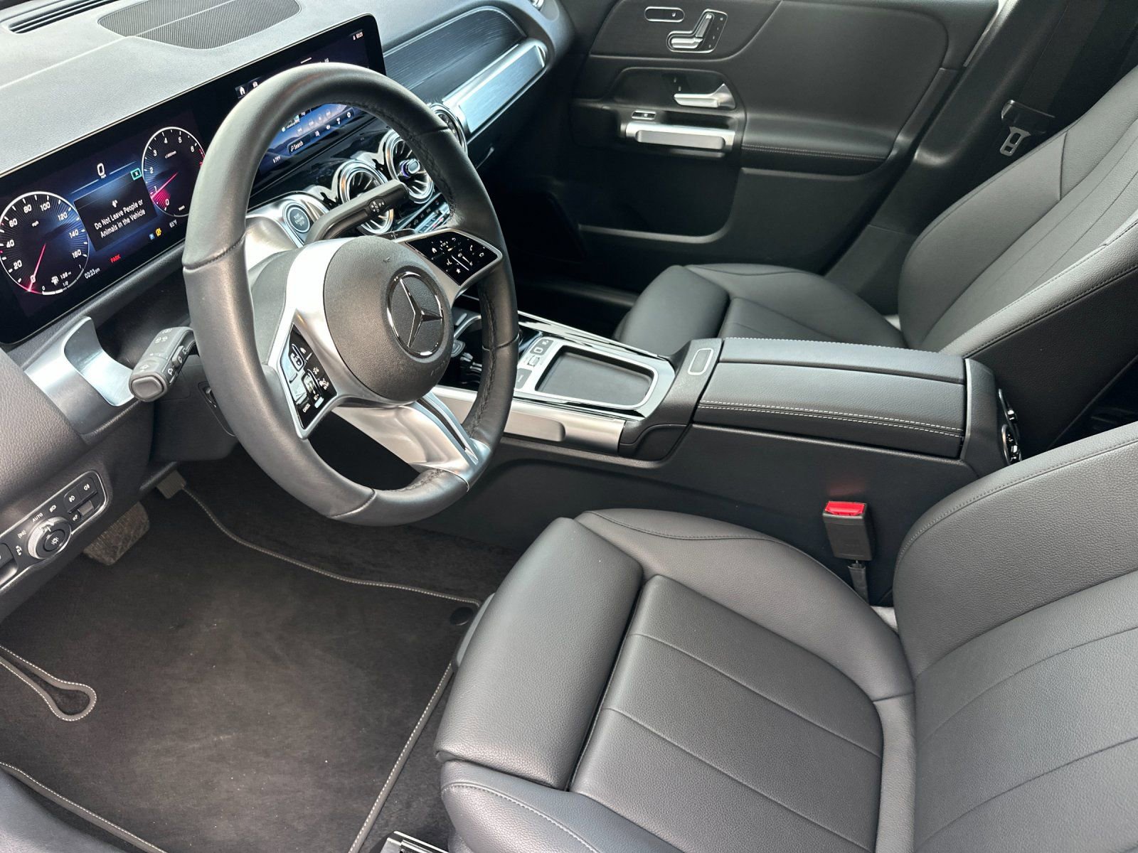 Certified 2025 Mercedes-Benz GLB 250 4MATIC image 10