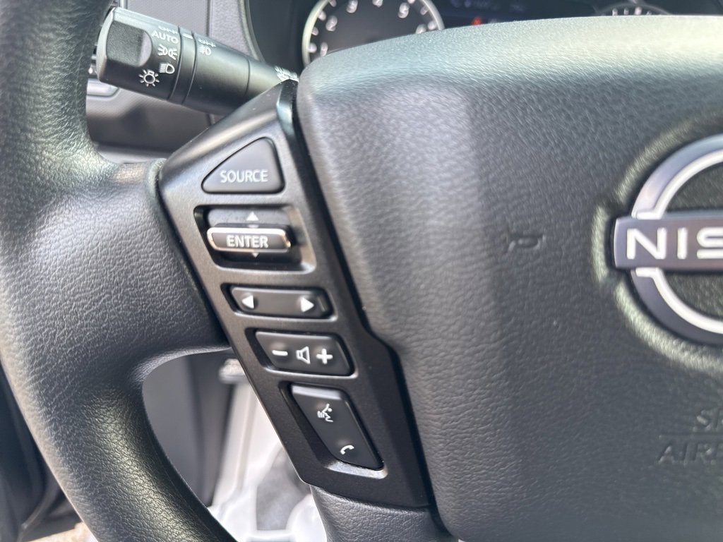 Used 2023 Nissan Frontier SV w/ Midnight Edition Package image 22
