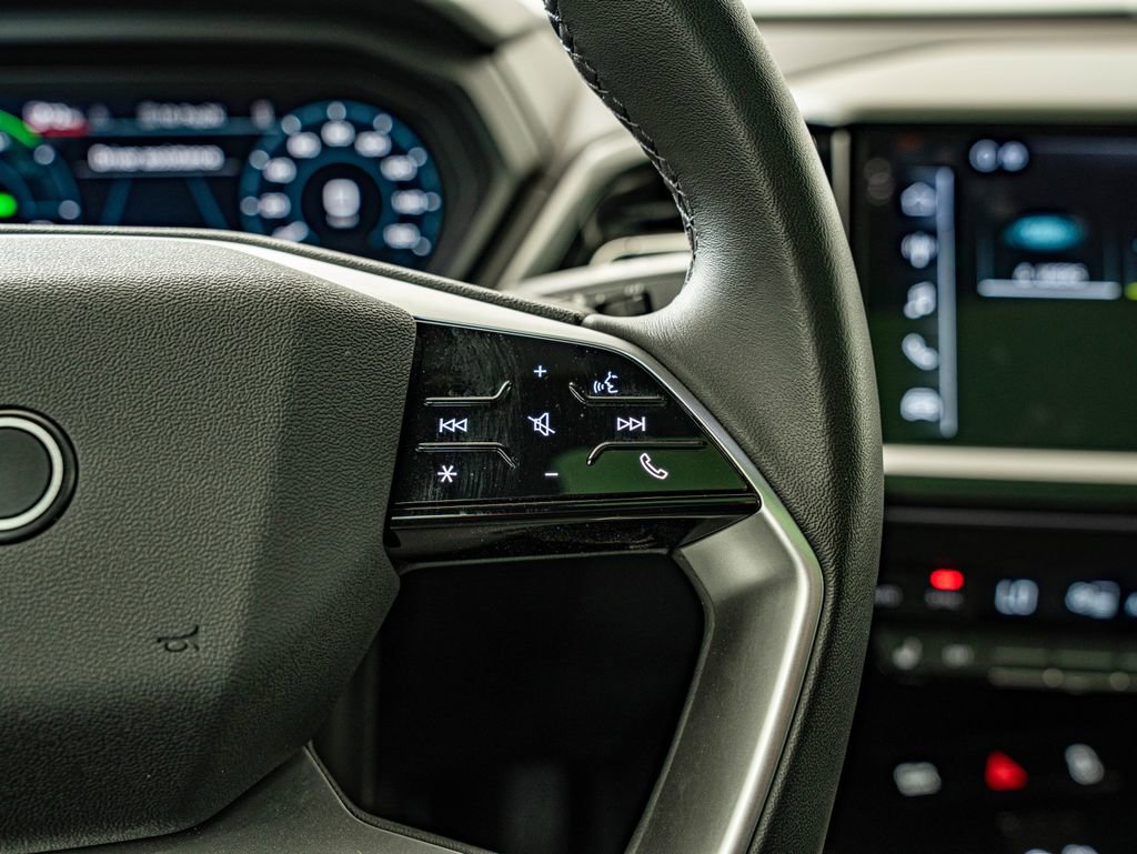 Used 2023 Audi Q4 e-tron Premium w/ Convenience Package image 19