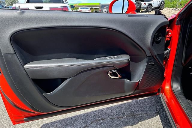 Used 2016 Dodge Challenger SRT Hellcat image 17