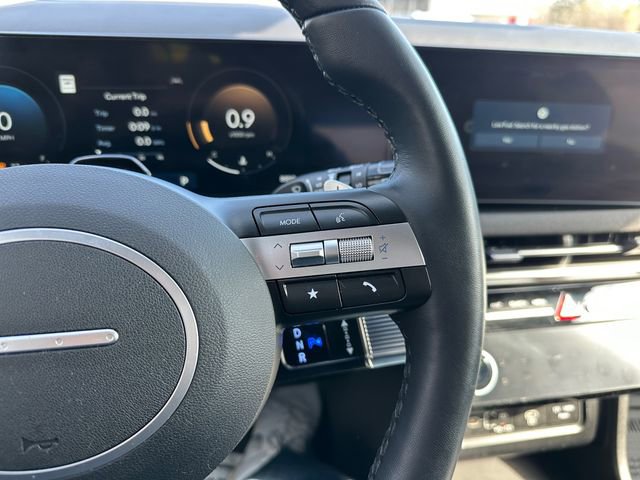 Used 2025 Hyundai Tucson Limited image 22