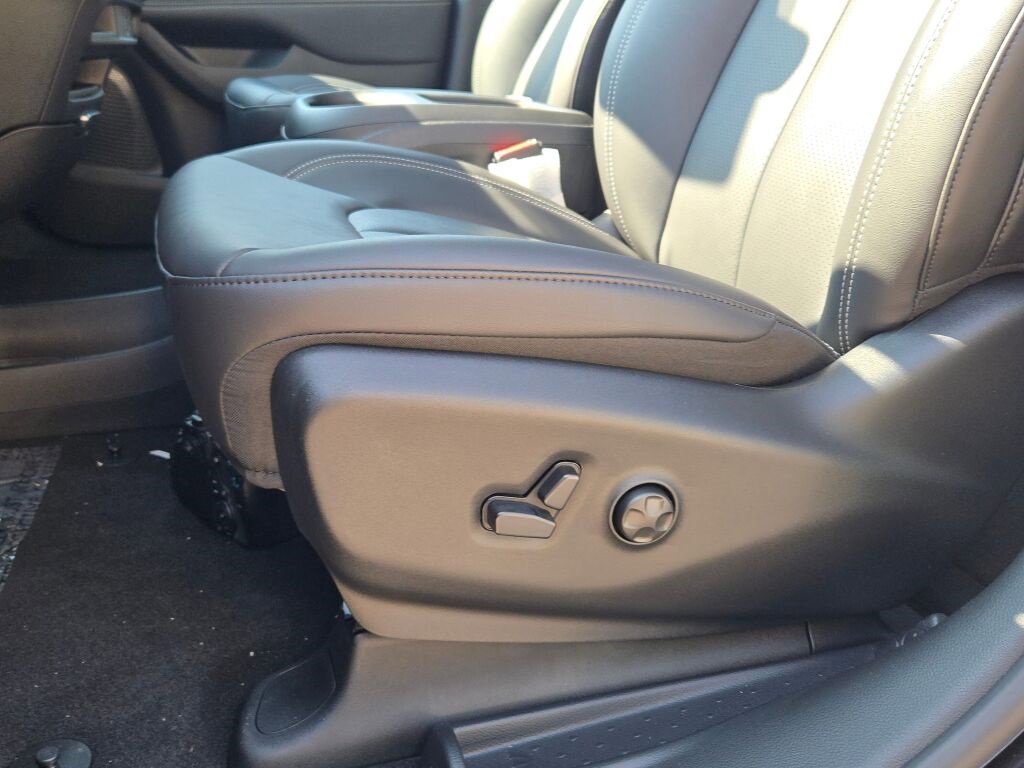 New 2026 Chrysler Pacifica Select image 23