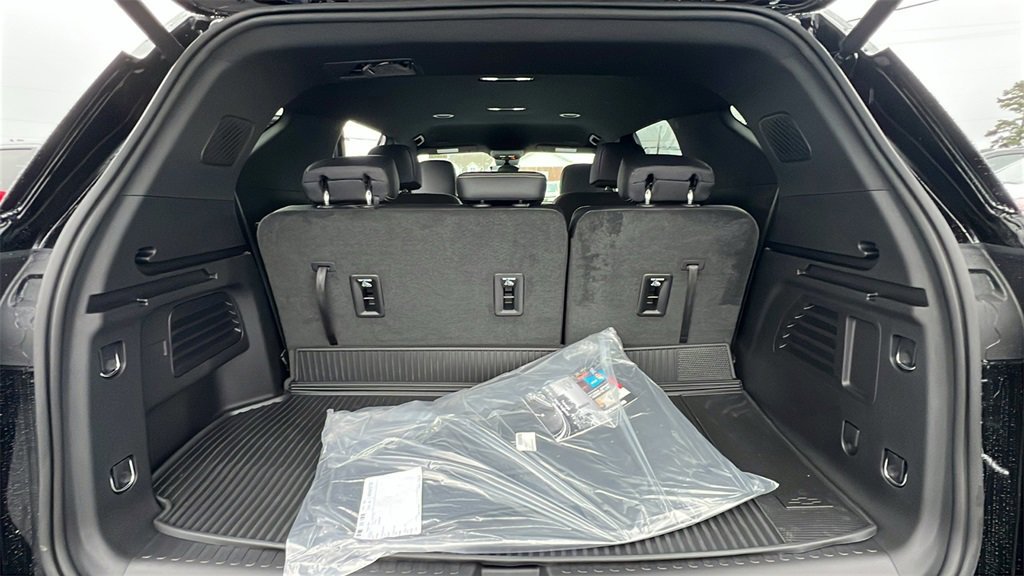 New 2026 Chevrolet Traverse LT w/ Driver Confidence Package image 10