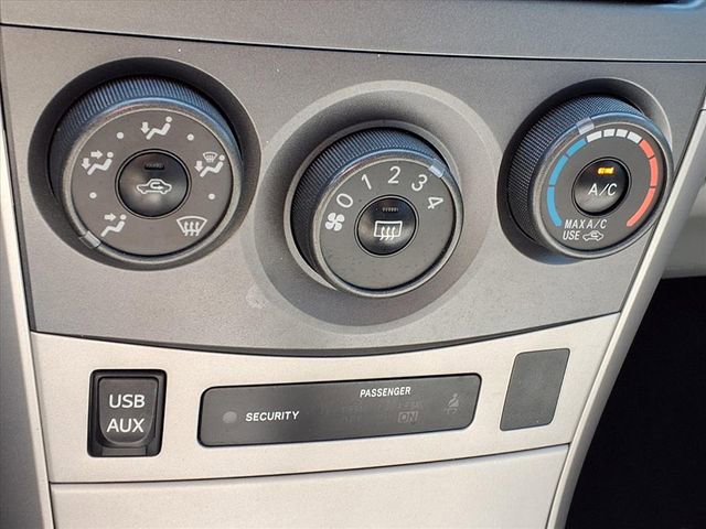 Used 2013 Toyota Corolla LE image 17