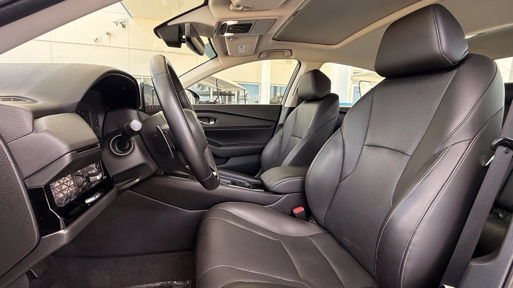 Used 2023 Honda Accord EX-L image 4