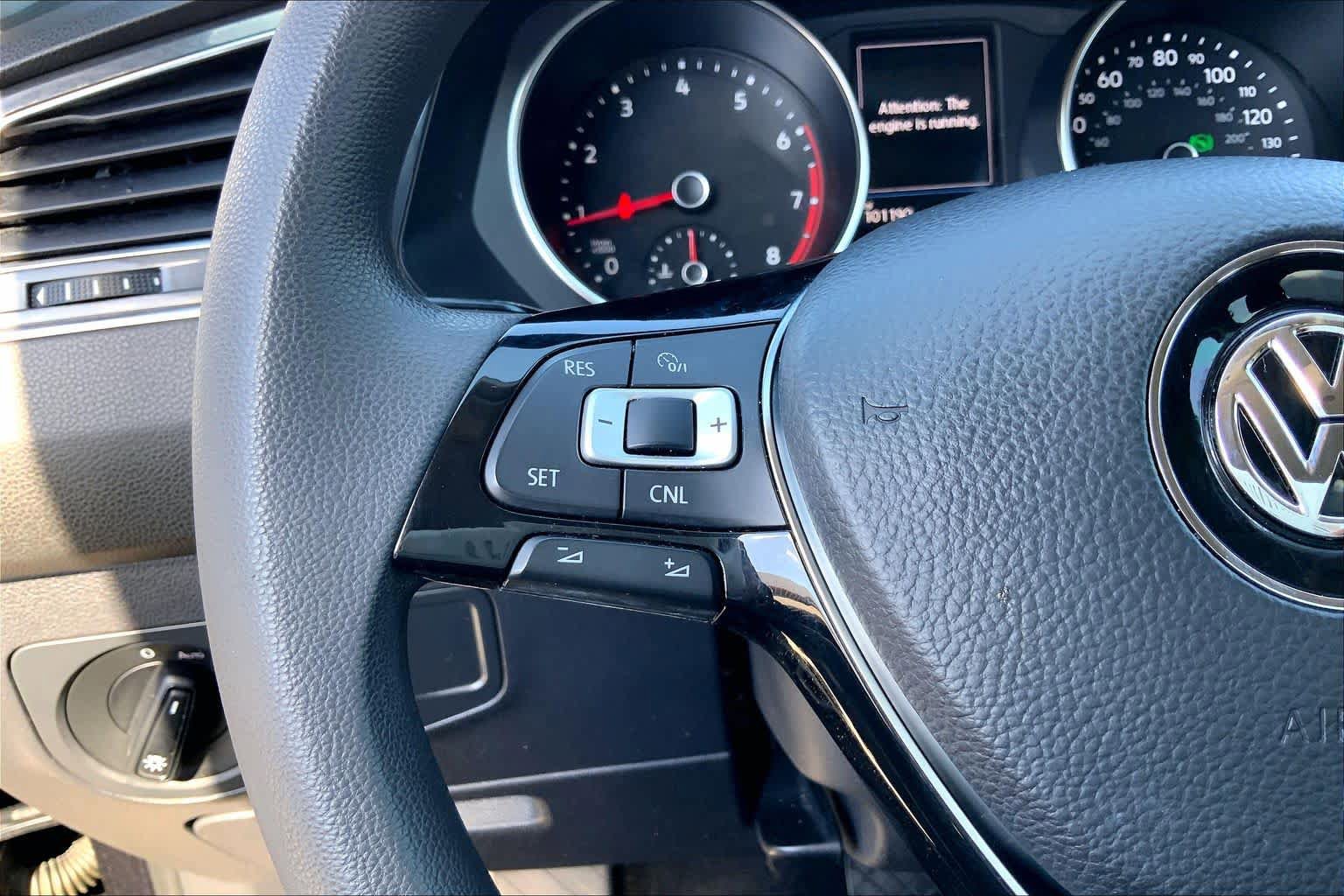 Used 2018 Volkswagen Tiguan S FWD image 22