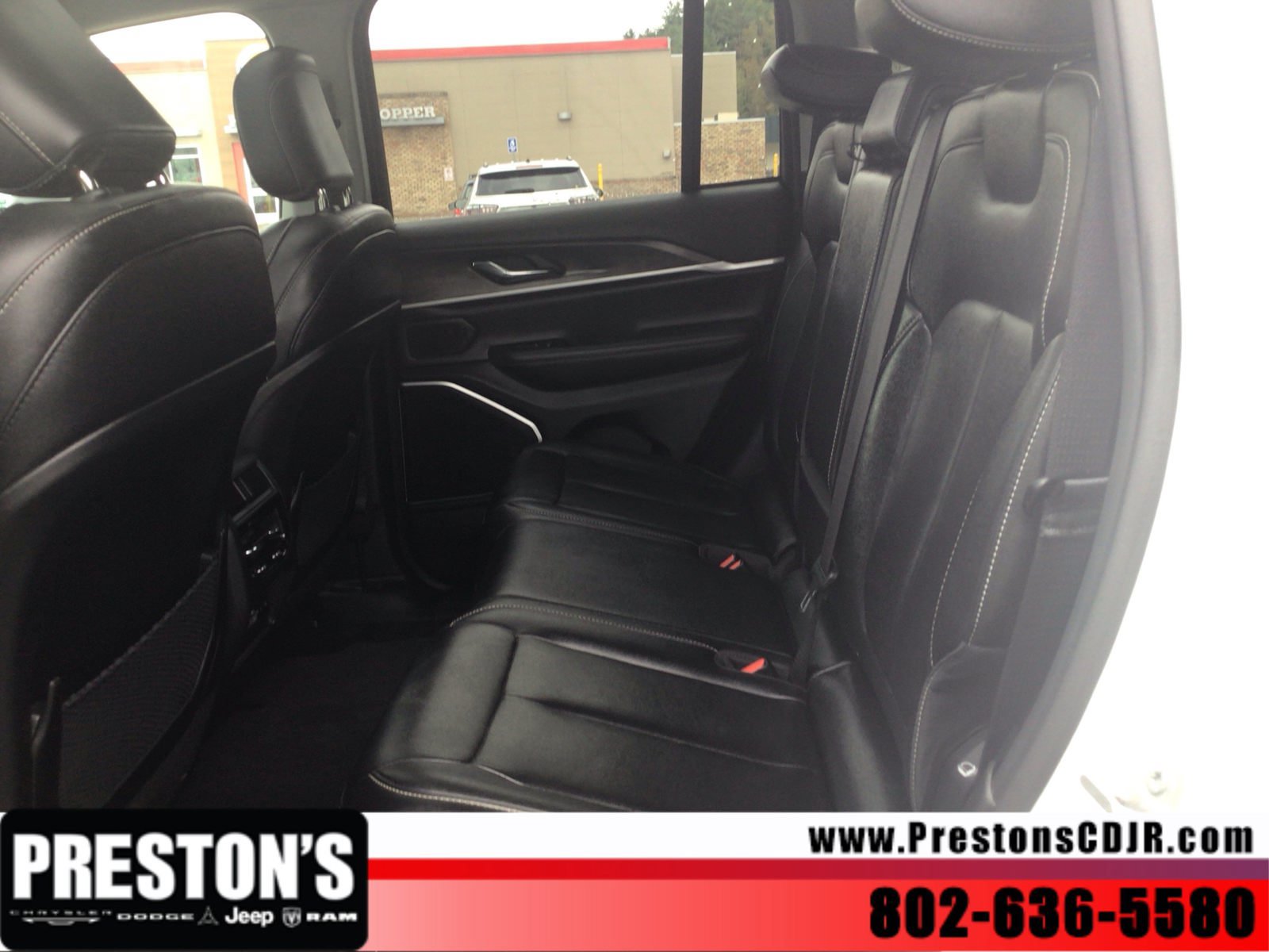 Used 2024 Jeep Grand Cherokee Limited 4xe AWD/4WD image 23