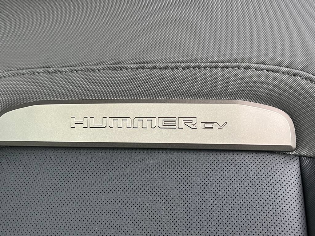 New 2025 GMC Hummer EV 2X AWD/4WD image 14