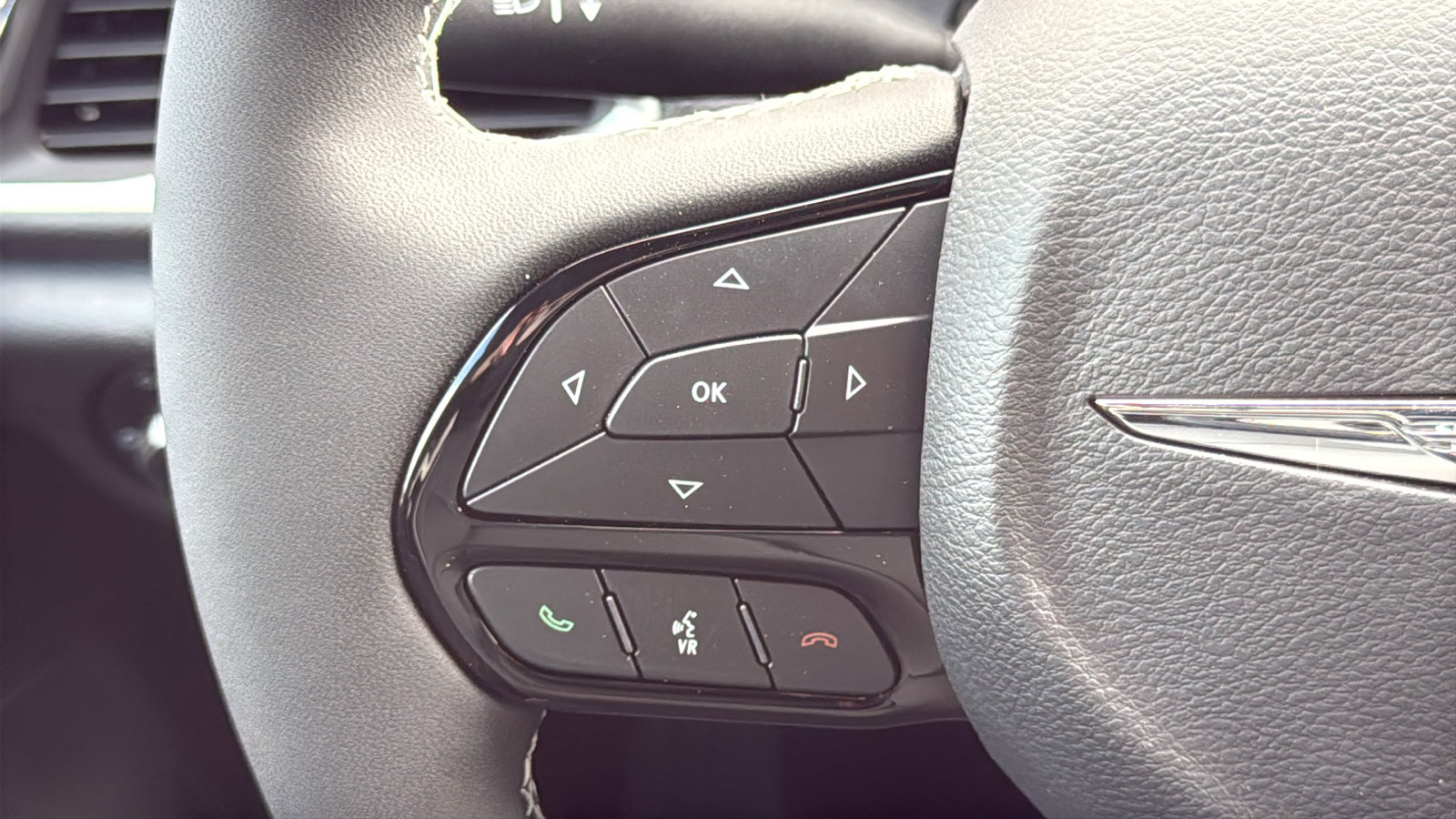 New 2026 Chrysler Pacifica Select FWD image 21