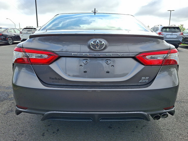 Used 2020 Toyota Camry SE w/ Cold Weather Package AWD/4WD image 6
