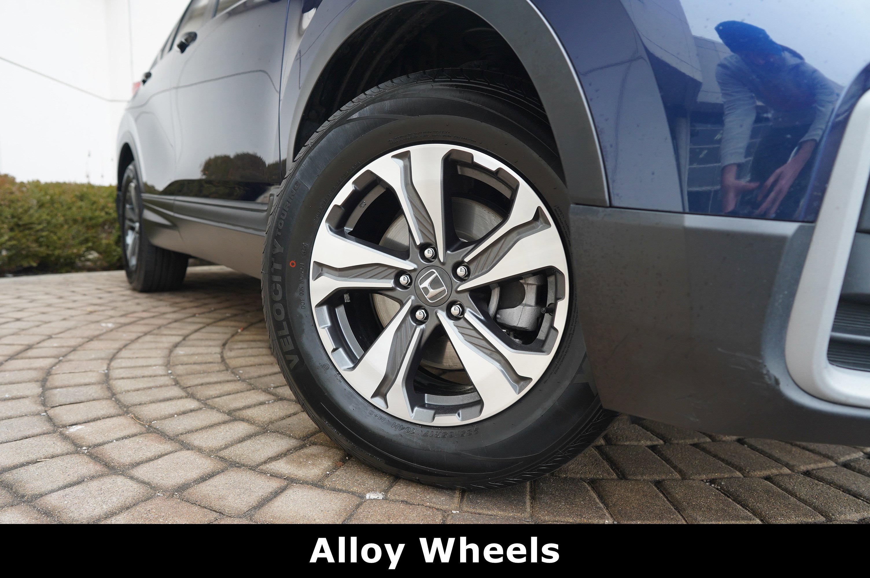 Used 2020 Honda CR-V LX image 16