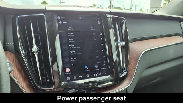 Used 2023 Volvo XC60 B5 Ultimate w/ Climate Package image 27