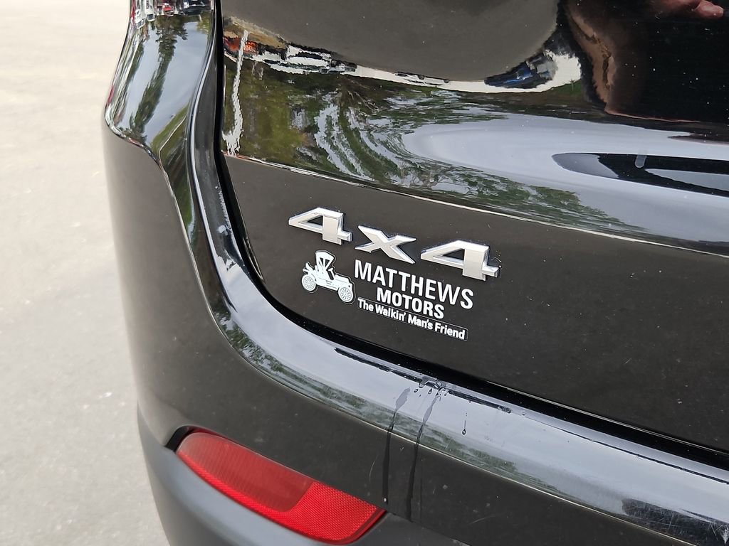 Used 2024 Jeep Compass Latitude image 27