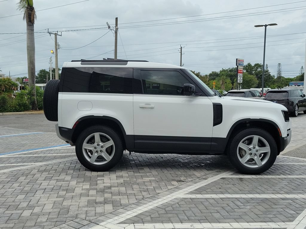 Certified 2023 Land Rover Defender 90 SE AWD/4WD image 6