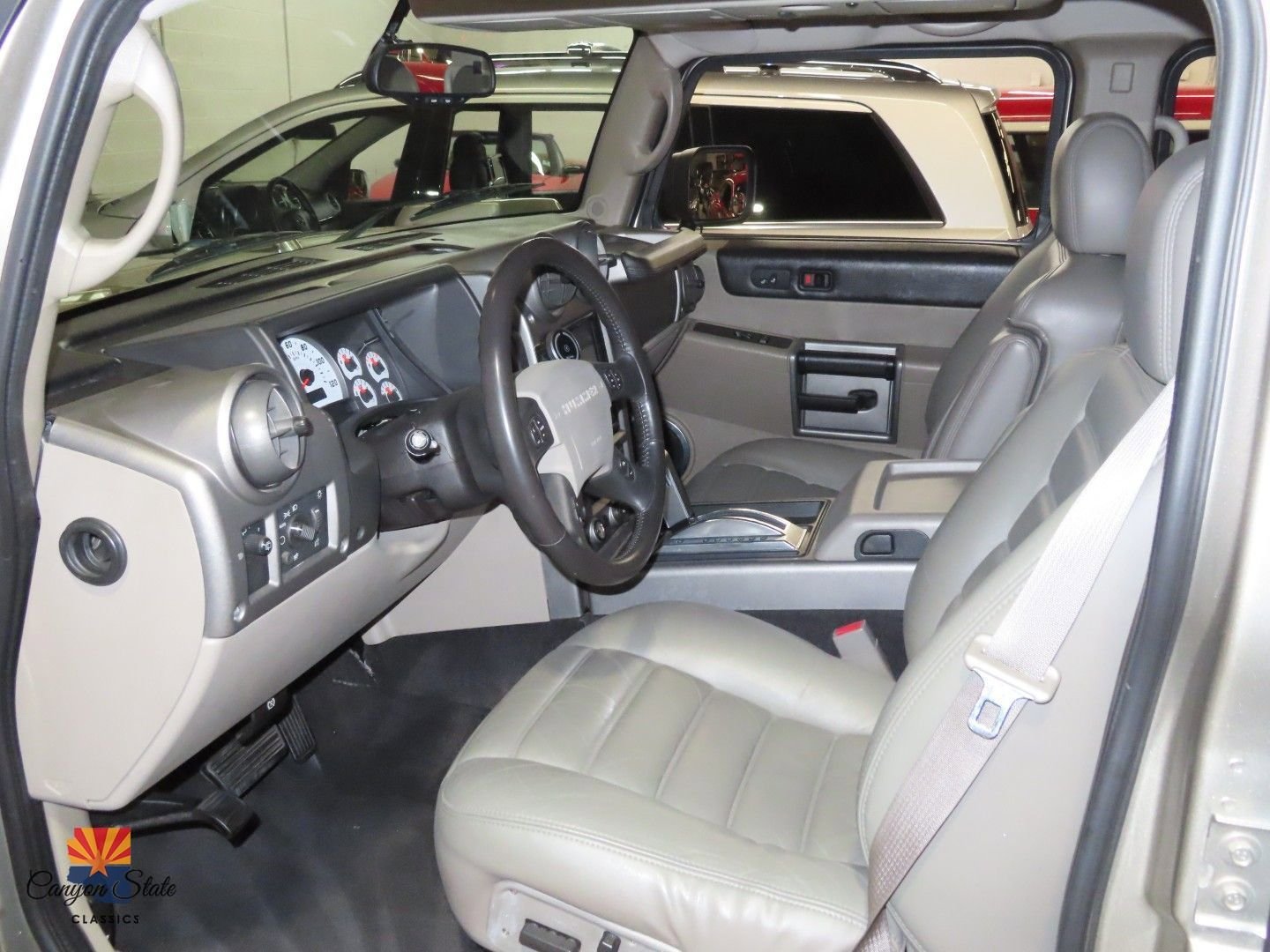 Used 2003 HUMMER H2 w/ Preferred Equipment Group image 2