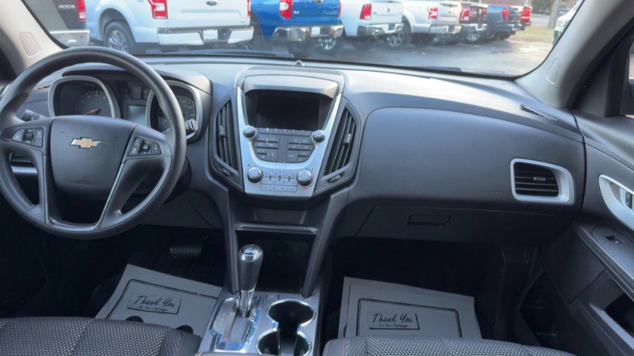 Used 2017 Chevrolet Equinox LS image 13