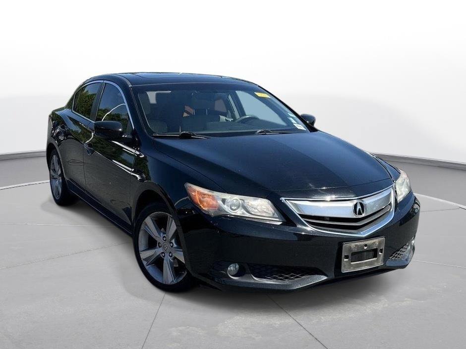 Used 2015 Acura ILX w/ Premium Package FWD image 4