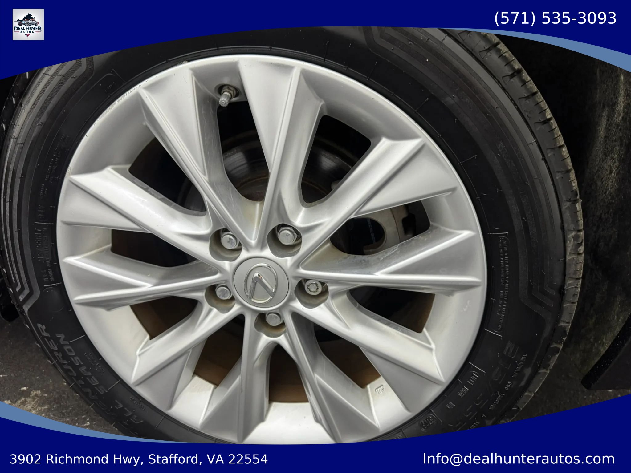 Used 2013 Lexus ES 300h w/ Premium Pkg FWD image 12
