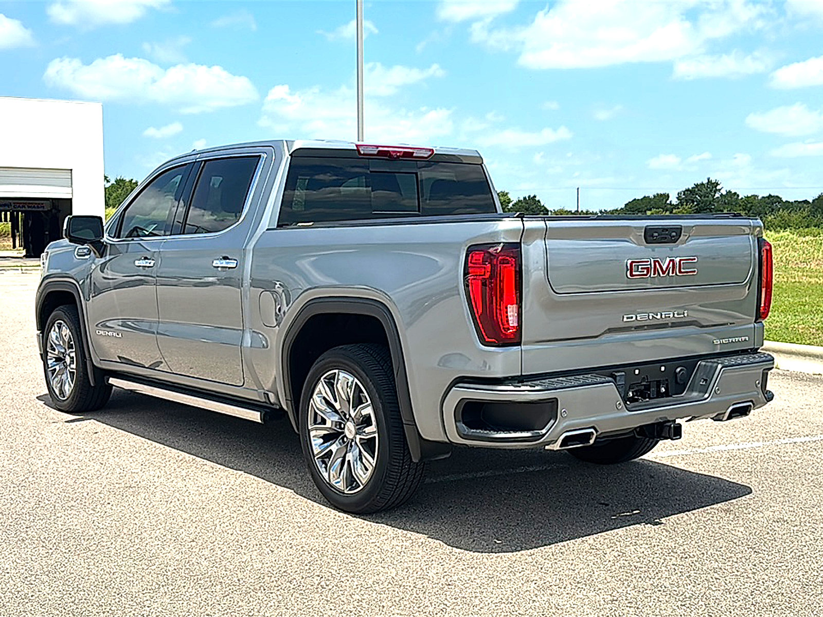 Used 2024 GMC Sierra 1500 Denali w/ Denali Reserve Package AWD/4WD image 6