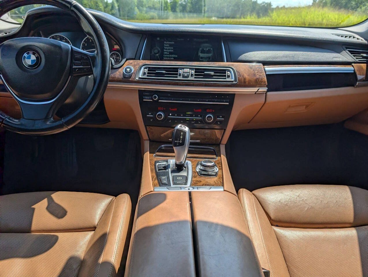 Used 2013 BMW 740Li xDrive AWD/4WD image 39