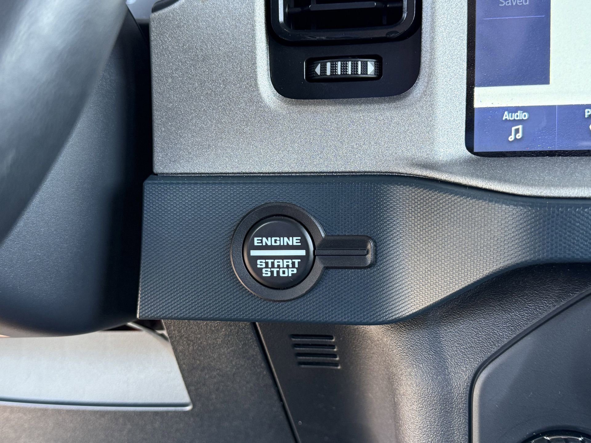 Certified 2024 Ford Bronco Outer Banks AWD/4WD image 6