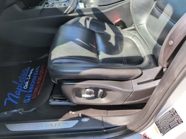 Used 2022 Jaguar E-PACE SE image 23