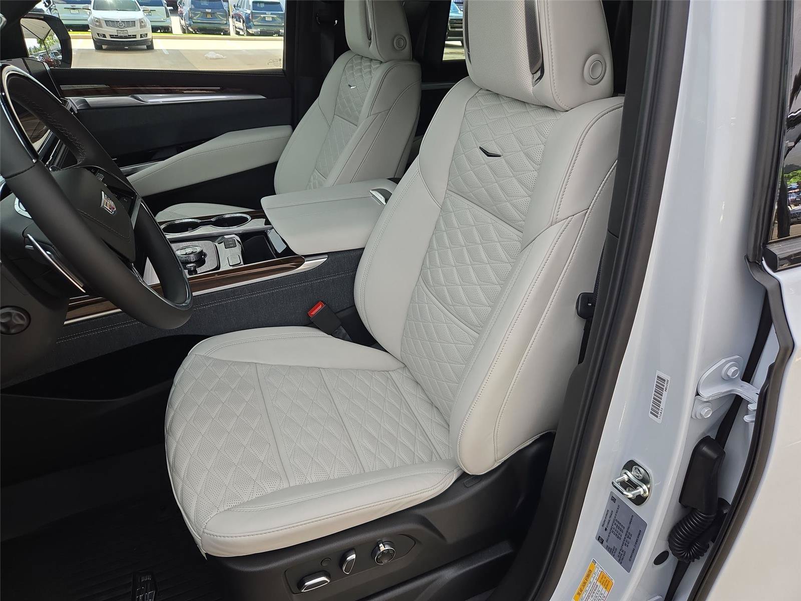 New 2026 Cadillac Escalade Platinum Sport w/ LPO, ONYX Package AWD/4WD image 11