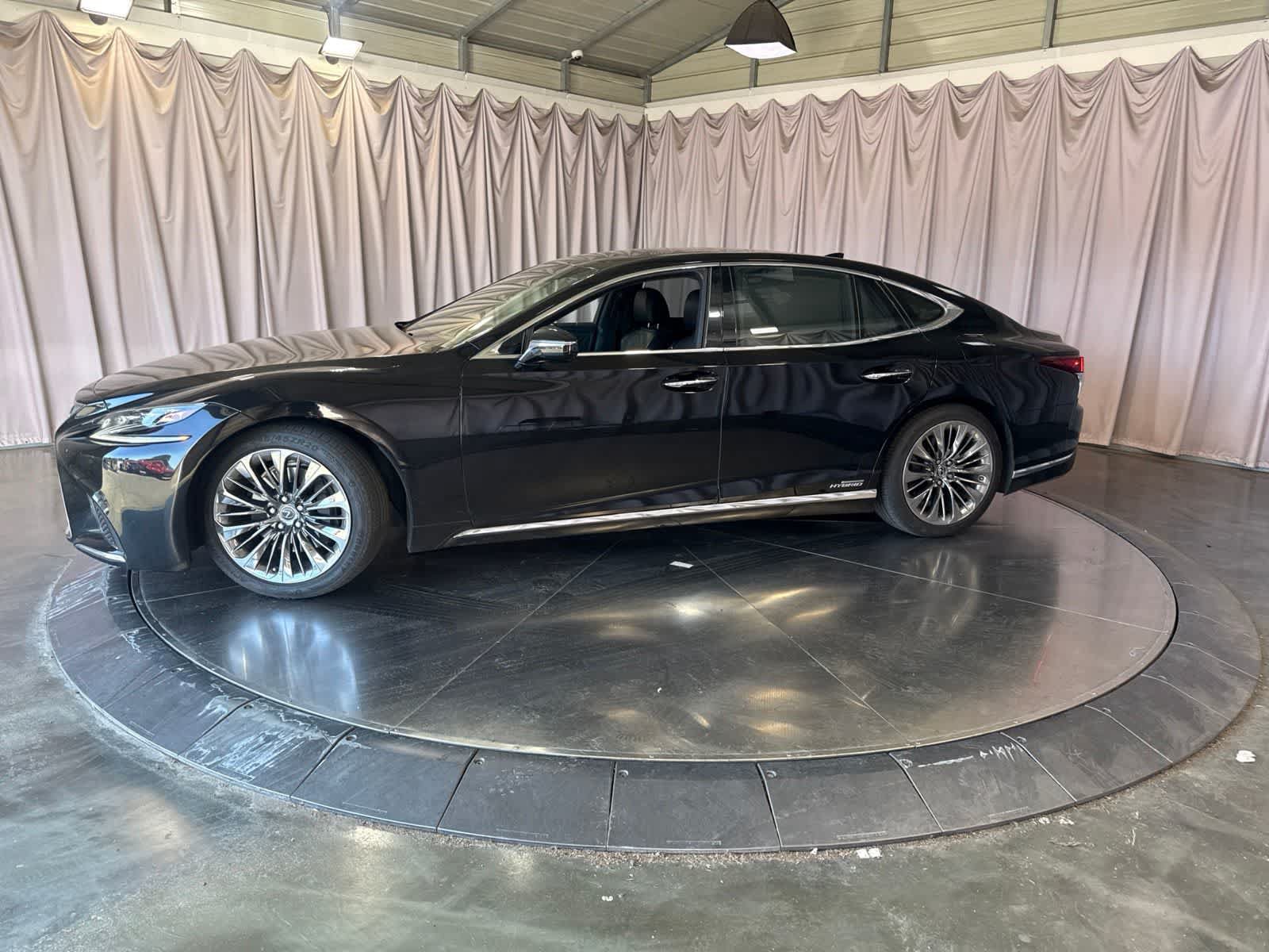 Used 2020 Lexus LS 500h w/ Luxury Package RWD image 7