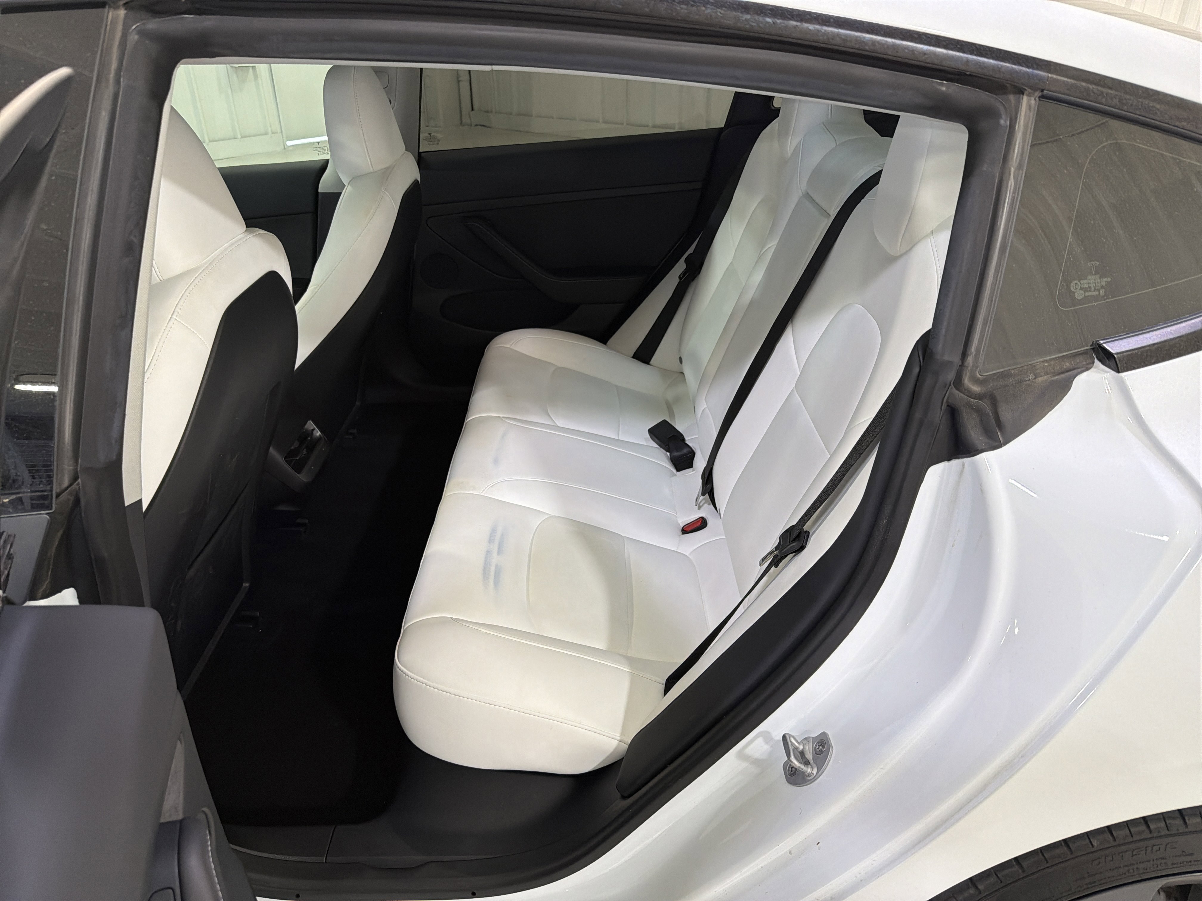 Used 2023 Tesla Model 3 Performance image 12