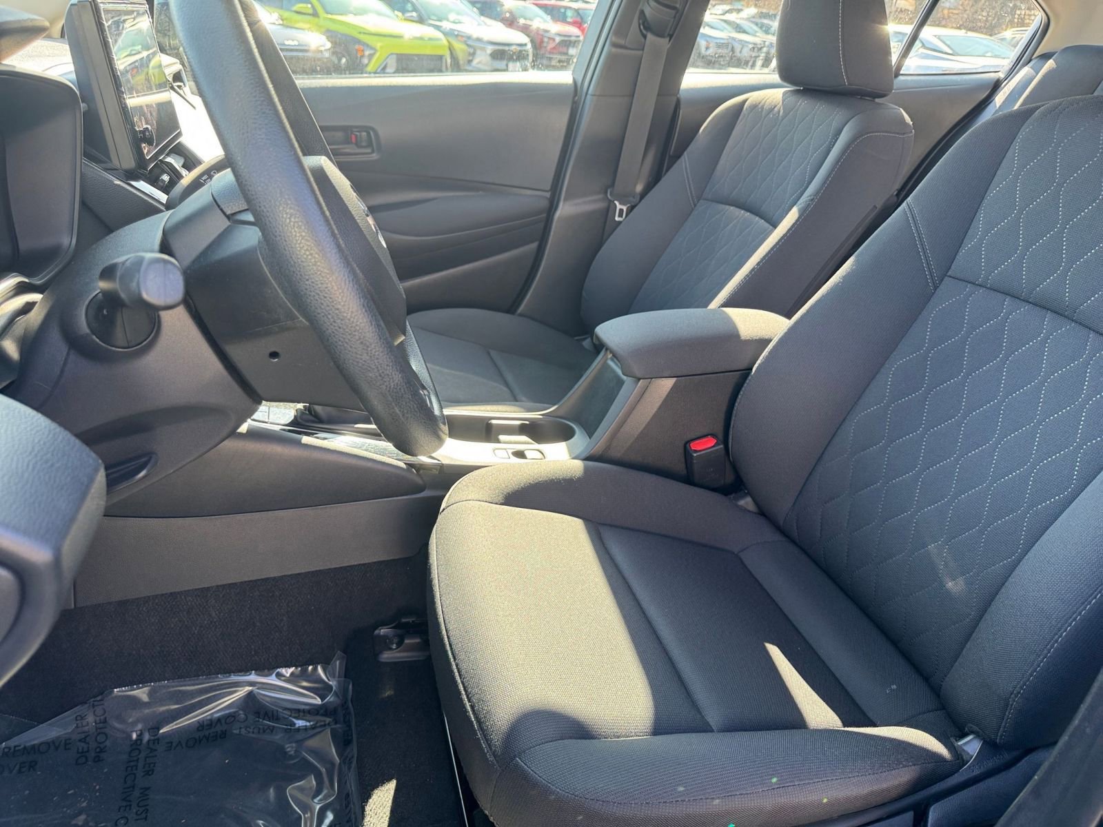 Used 2025 Toyota Corolla LE image 30