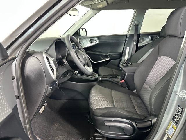 Used 2022 Kia Soul LX image 11