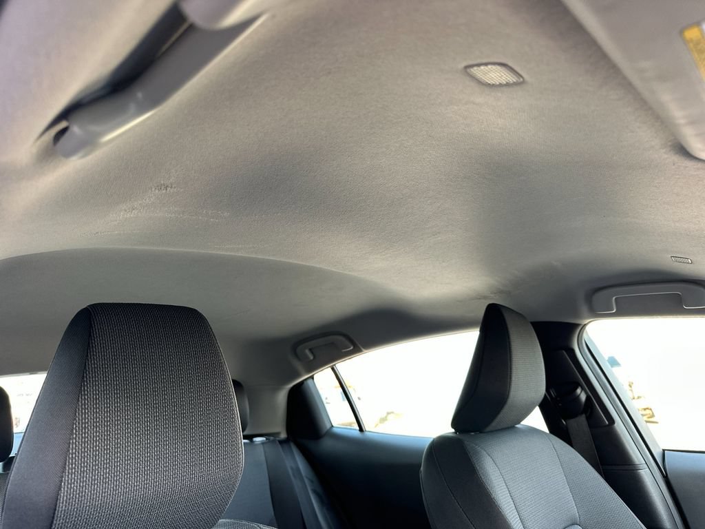 Certified 2025 Toyota Prius LE FWD image 17
