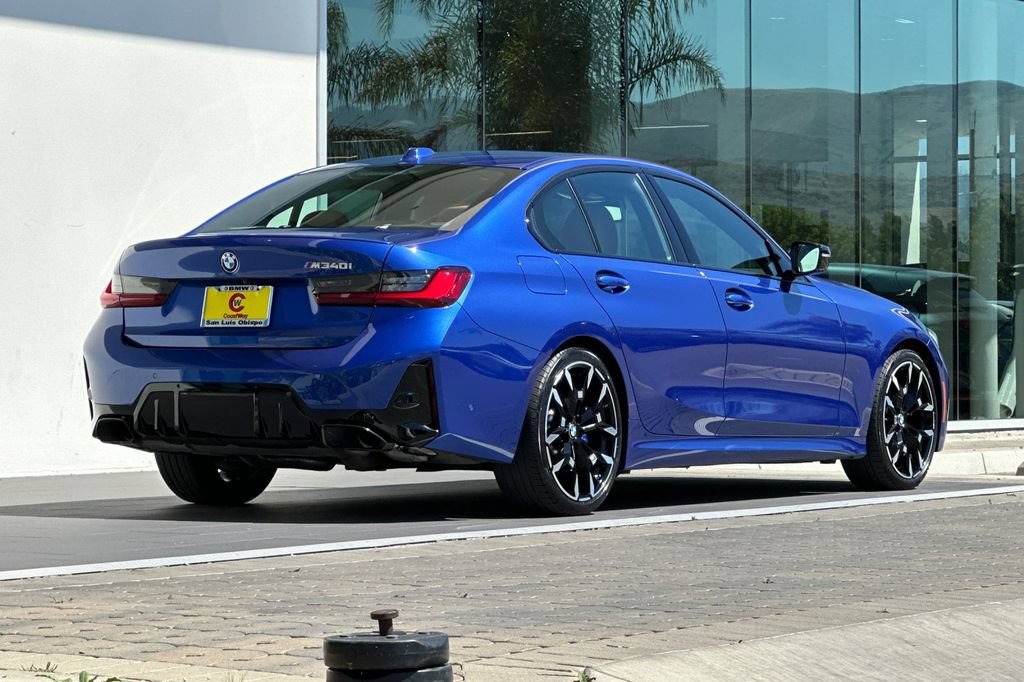 Used 2025 BMW M340i RWD image 3